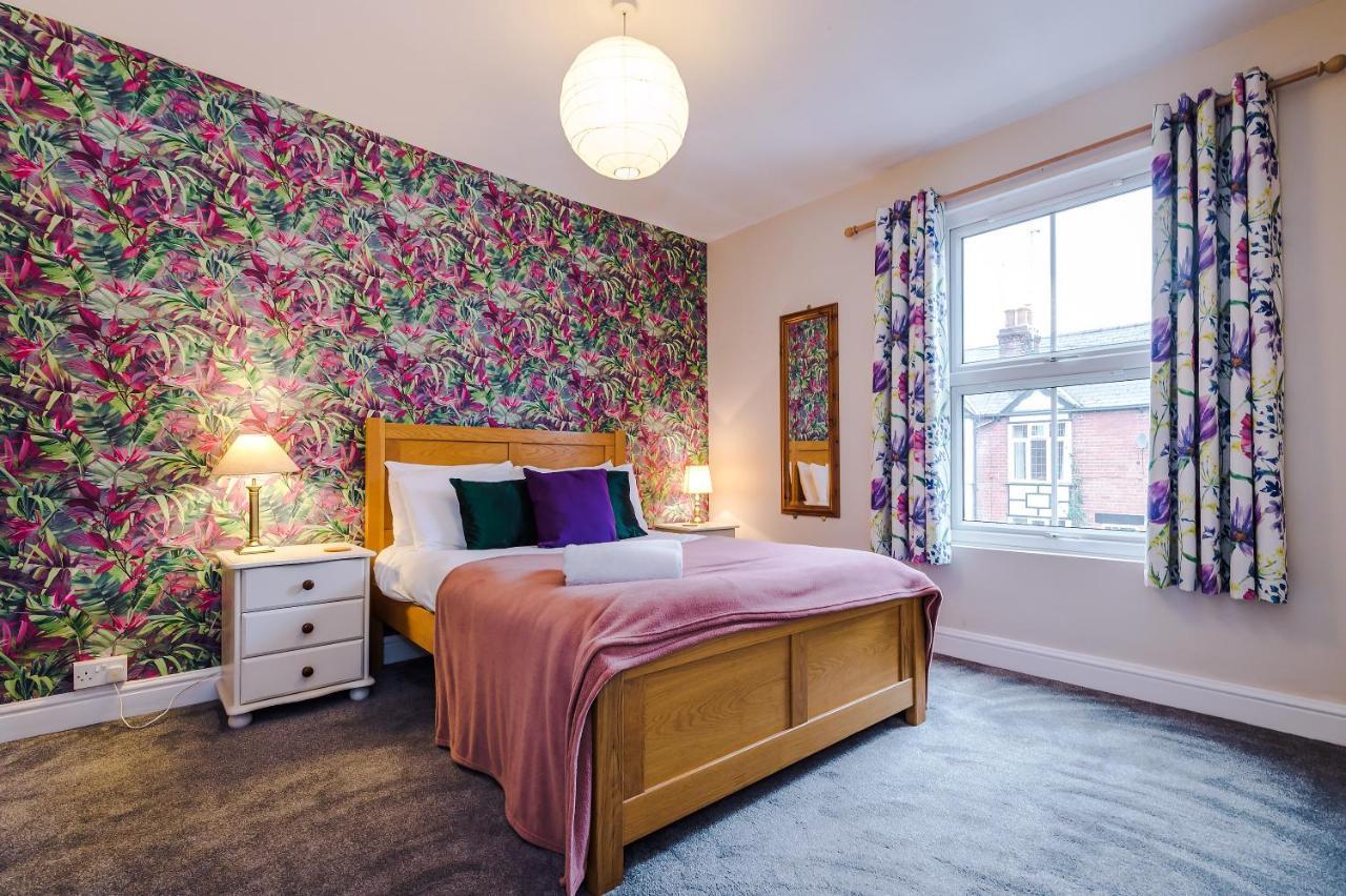 Villa Cosy House With Garden & Parking, Sheffield Extérieur photo