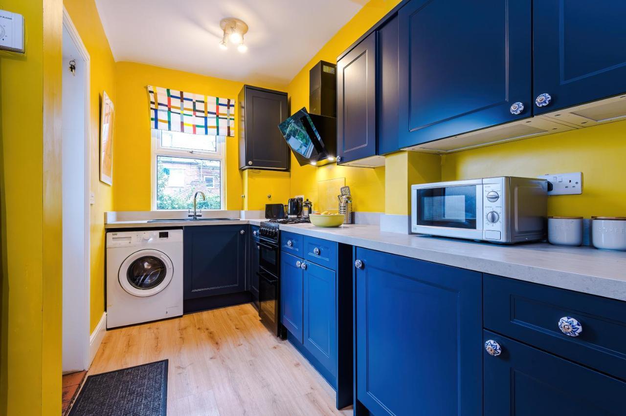 Villa Cosy House With Garden & Parking, Sheffield Extérieur photo