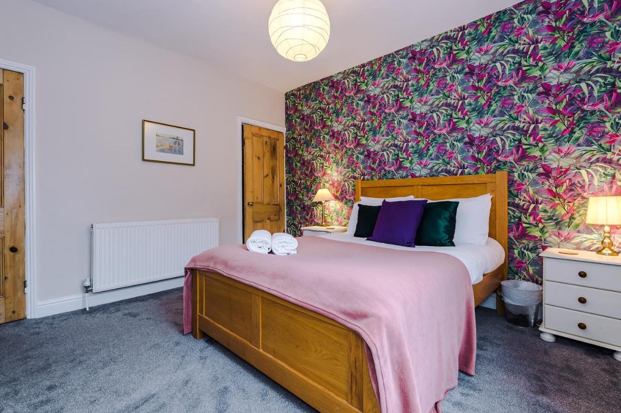 Villa Cosy House With Garden & Parking, Sheffield Extérieur photo