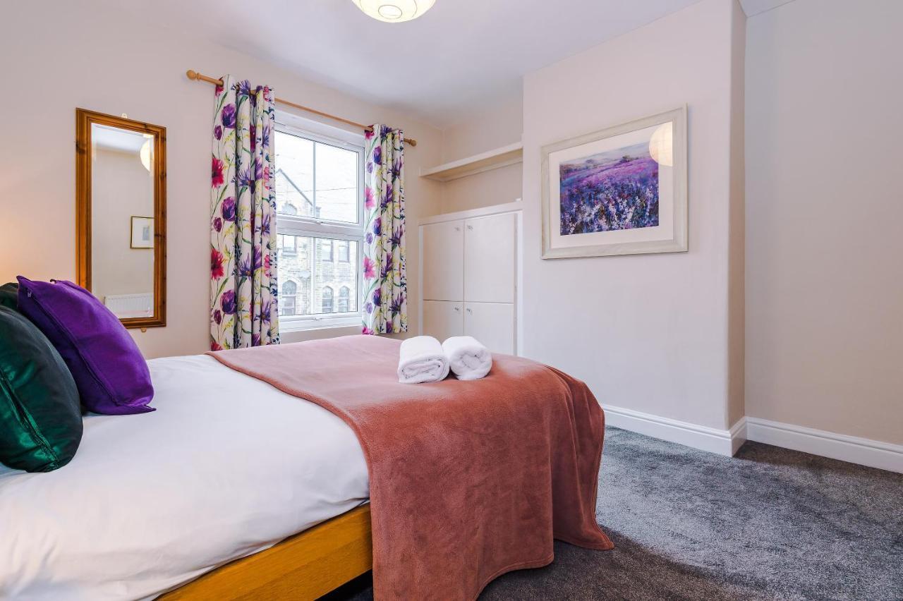 Villa Cosy House With Garden & Parking, Sheffield Extérieur photo