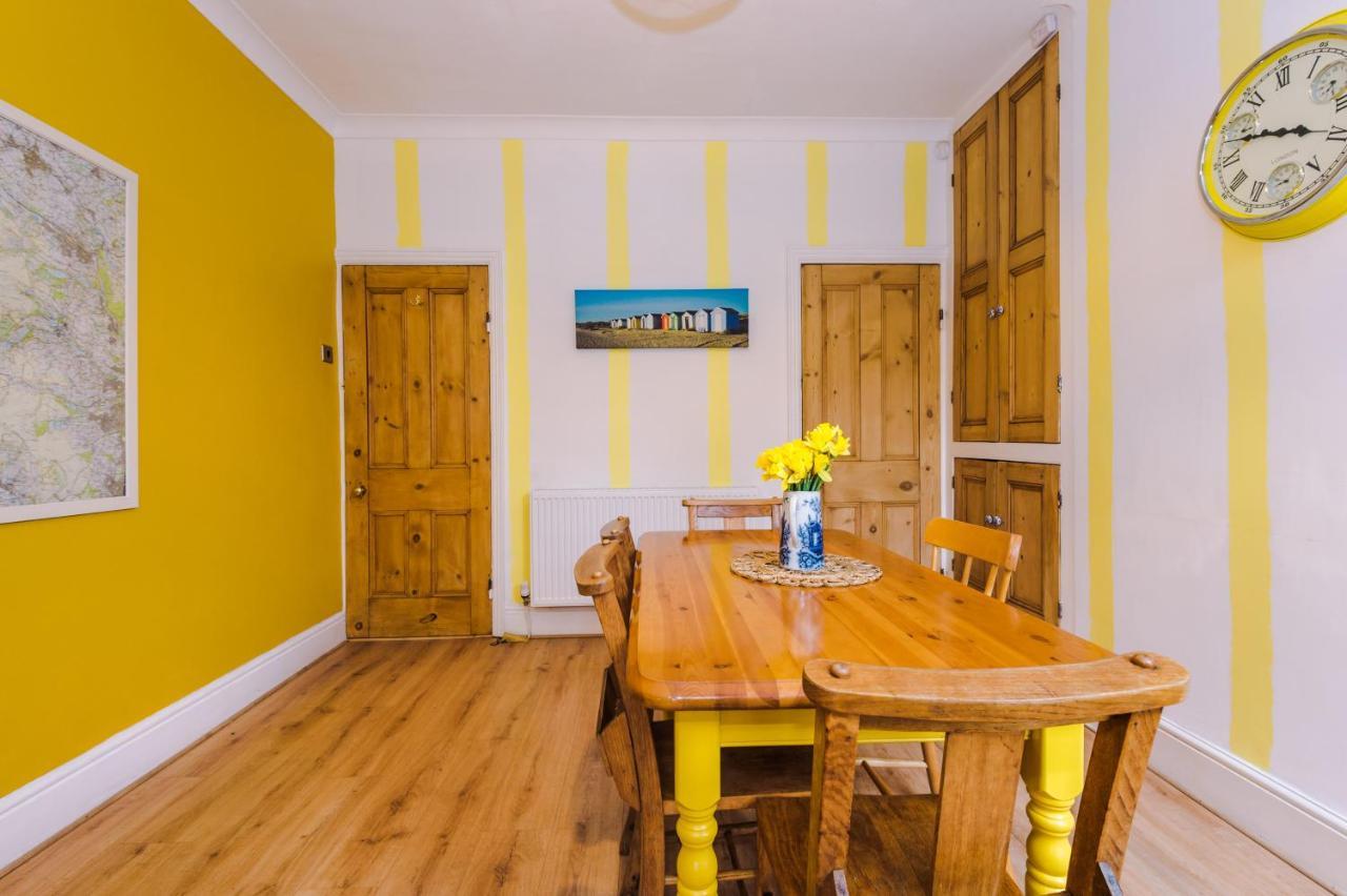 Villa Cosy House With Garden & Parking, Sheffield Extérieur photo